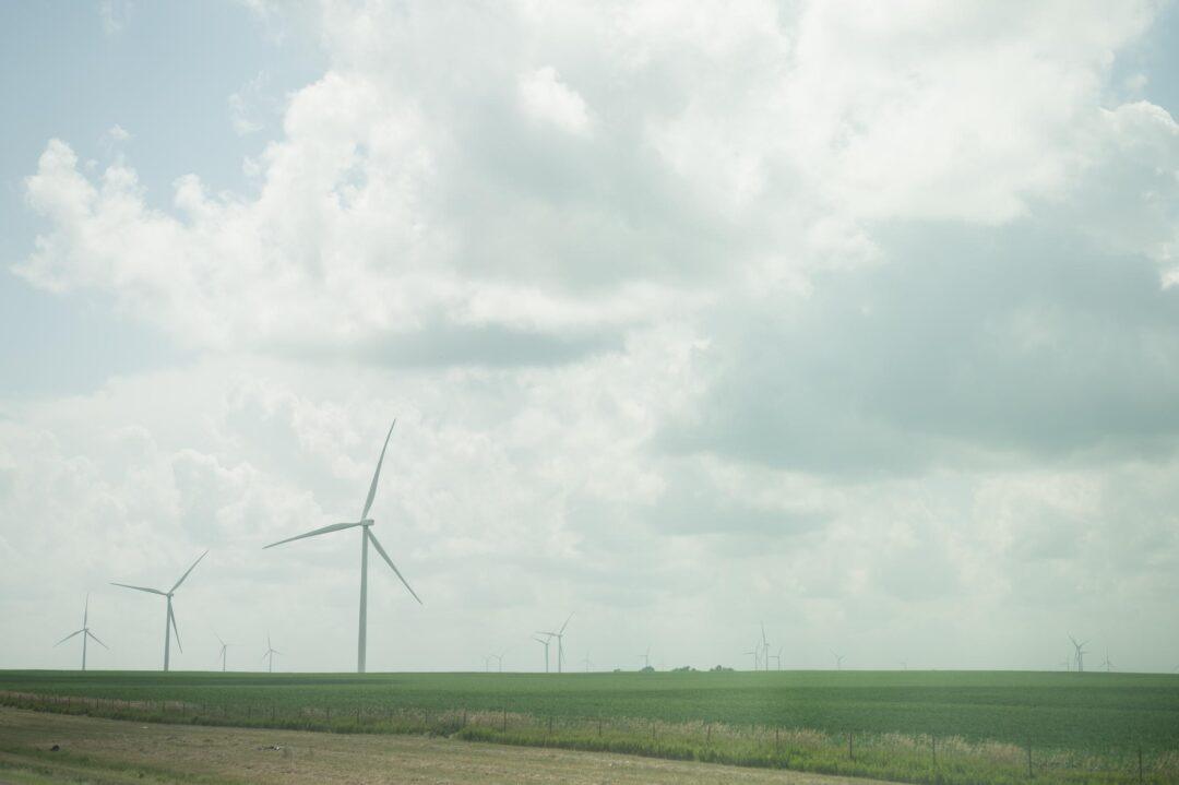 Illinois wind vs solar
